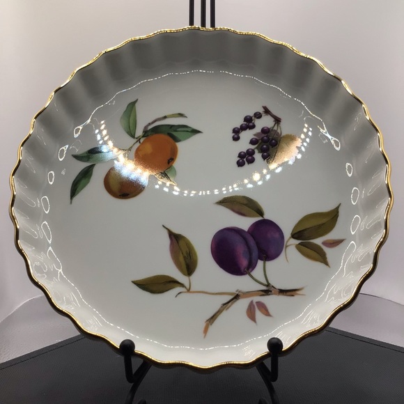 Royal Worcester Made In England 1960s Tart, Quiche, baking fine porcelain. 9in - Picture 12 of 13